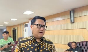 KETUA DPRD LAMPUNG GIRI